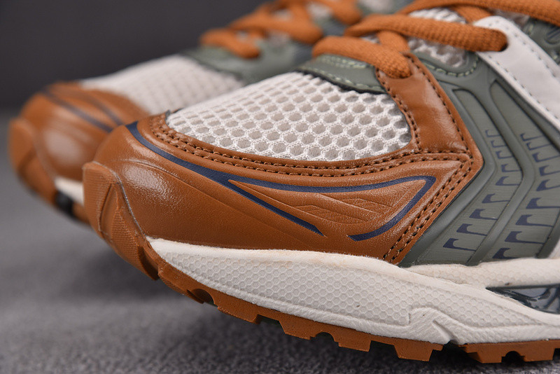 ASICS Gel Kayano 14
