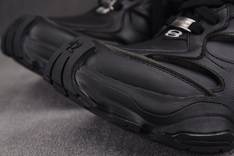 BC XL SNEAKERS