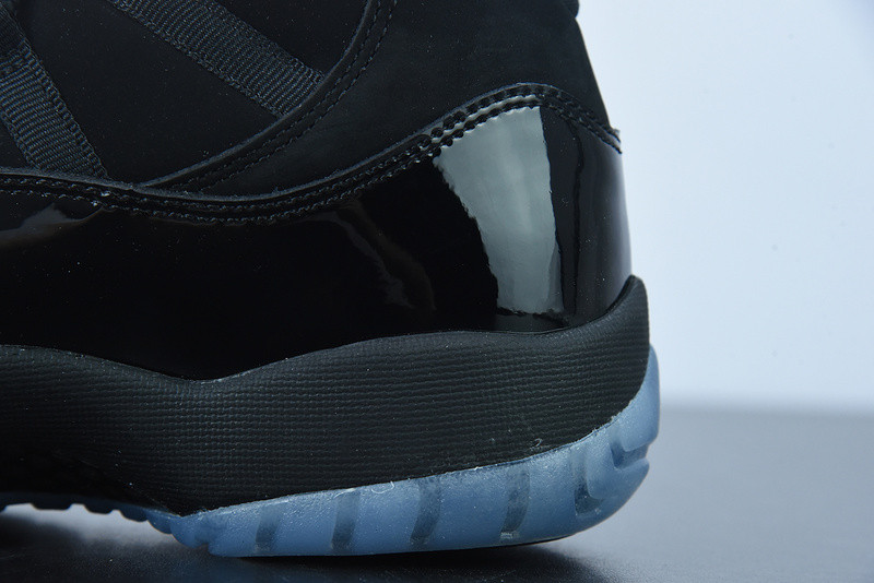 AIR JORDAN 11 RETRO