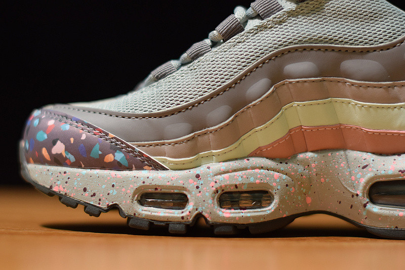 NIKE AIR MAX 95 SE