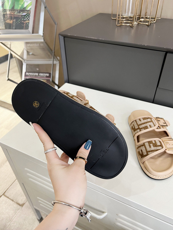 FENDI SLIDE