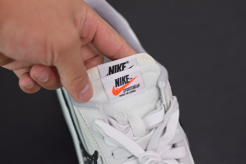 NIKE X SACAI X DIO*