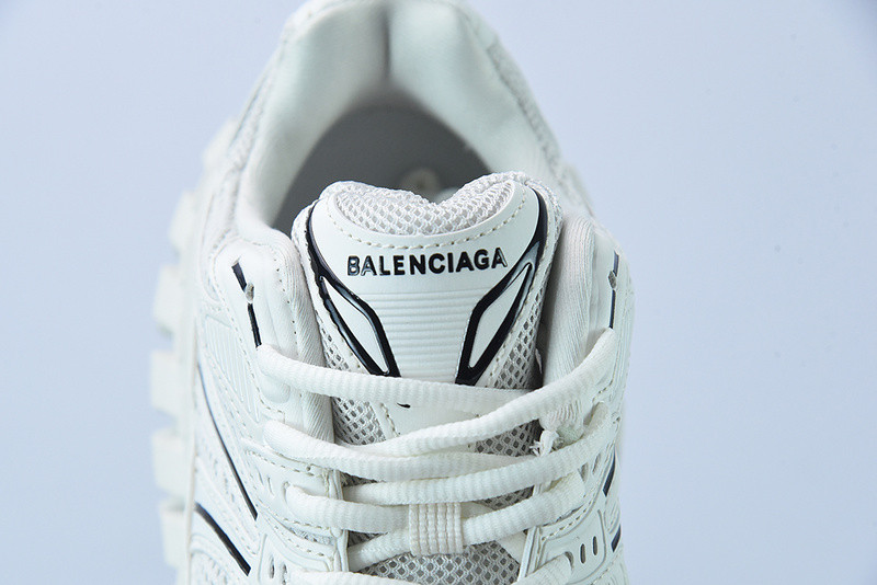 BC DEFENDER RUBBER PLATFORM SNEAKERS