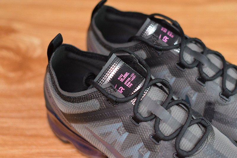 NIKE AIR VAPORMAX 2019 THROWBACK FUTURE AR6631-001