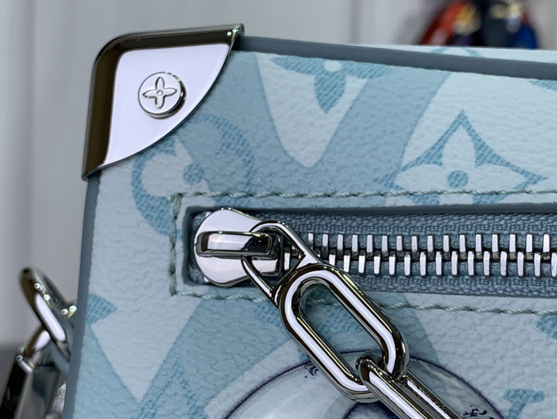 LVT PURSE