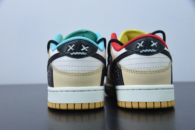 NIKE DUNK LOW SE "FREE .99“