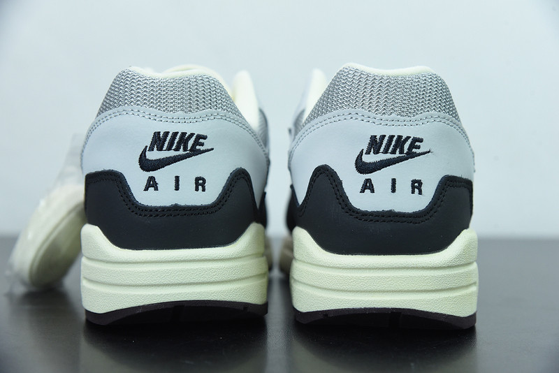 NIKE AIR MAX 1 PATTA DH1348-002