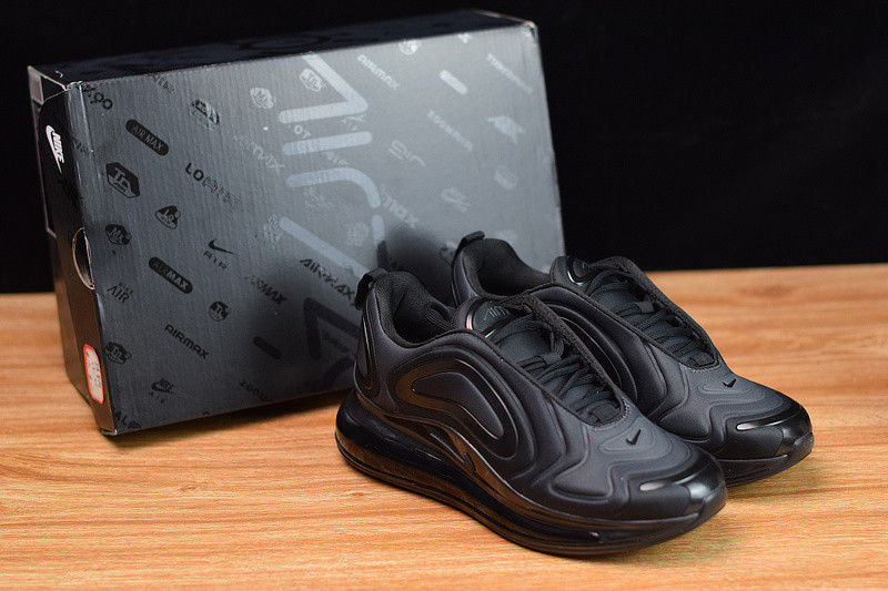 NIKE AIR MAX 720 720