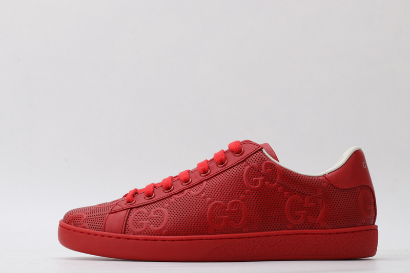 G*u*i sneaker