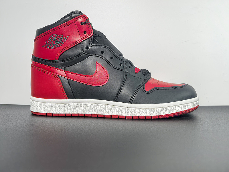 Air Jordan 1 Retro 85