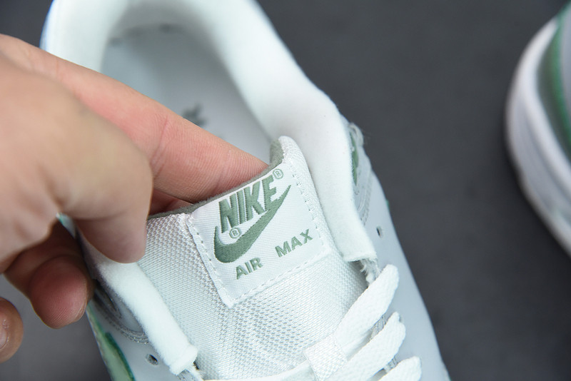 NIKE AIR MAX 1 PREMIUM 