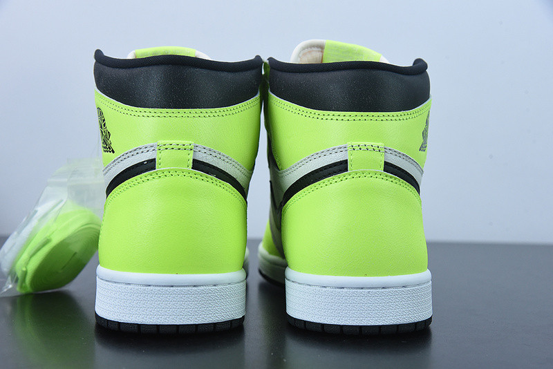 AIR JORDAN 1 HIGH OG “VISIONAIRE” 555088-702