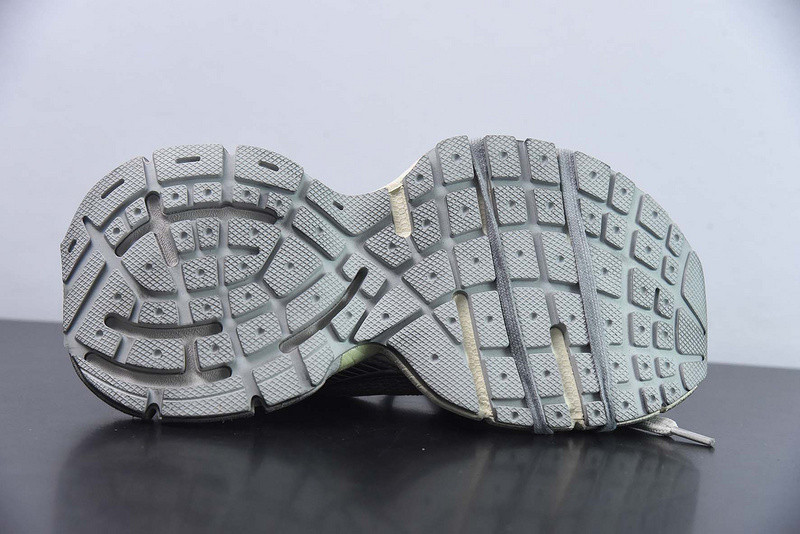 BC 3XL SNEAKER