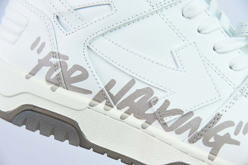 OF™ C/O VIRGIL ABLOH OUT OF OFFICE LOW-TOP LEATHER SNEAKERS ‘OOO“