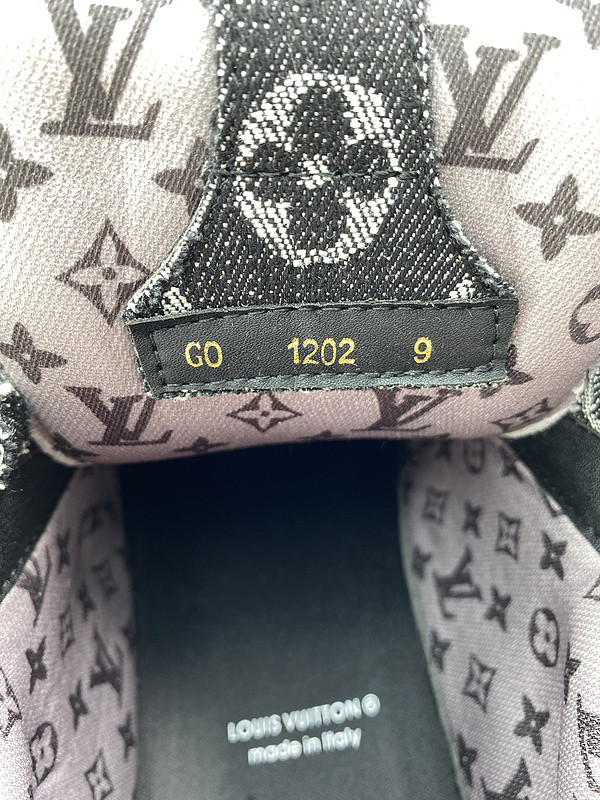 LVT SNEAKERS