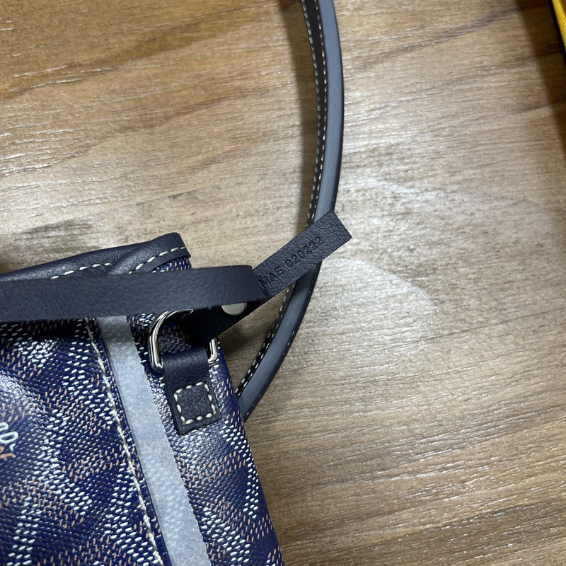 Go*ard purse