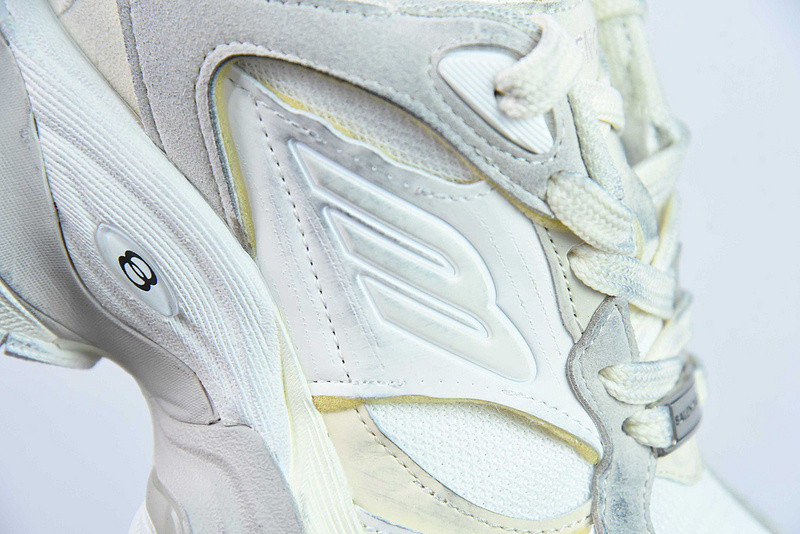 BC XL SNEAKERS