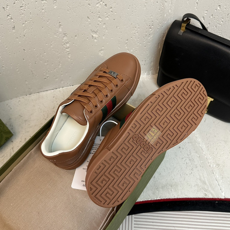 G*u*i sneaker
