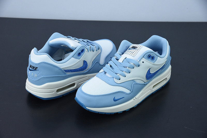 NIKE AIR MAX 1 PREMIUM