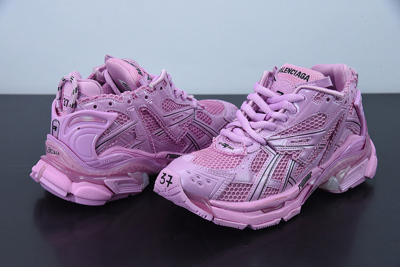 Ba*len*cia*ga runner sneaker