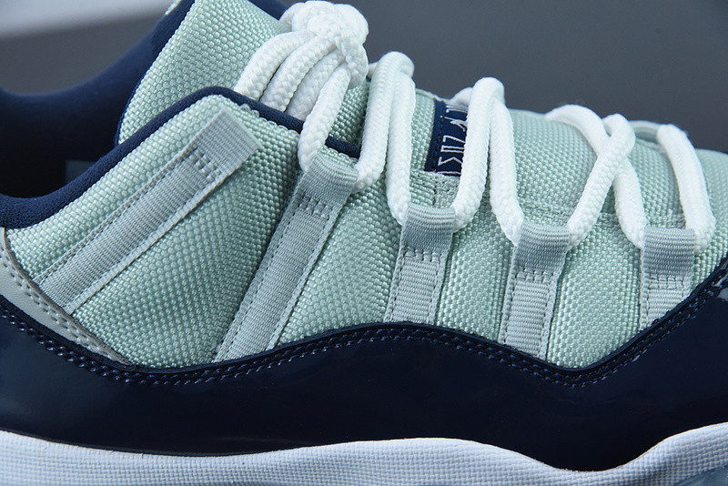 AIR JORDAN 11 RETRO LOW