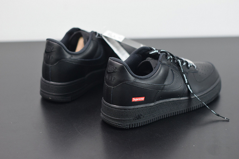 NIKE Supreme NIKE AIR FORCE 1 LOW BLACK CU9225-001