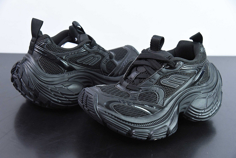 BC XL SNEAKERS