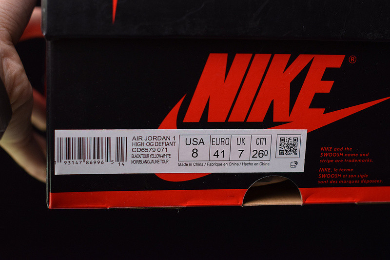AIR JORDAN 1 RETRO HIGH OG DEFIANT “TOUR YELLOW" CD6579-071