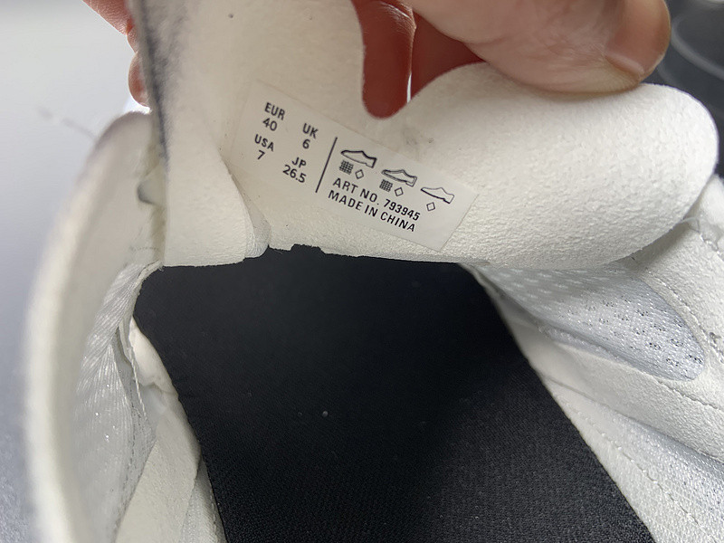 BC XL SNEAKERS