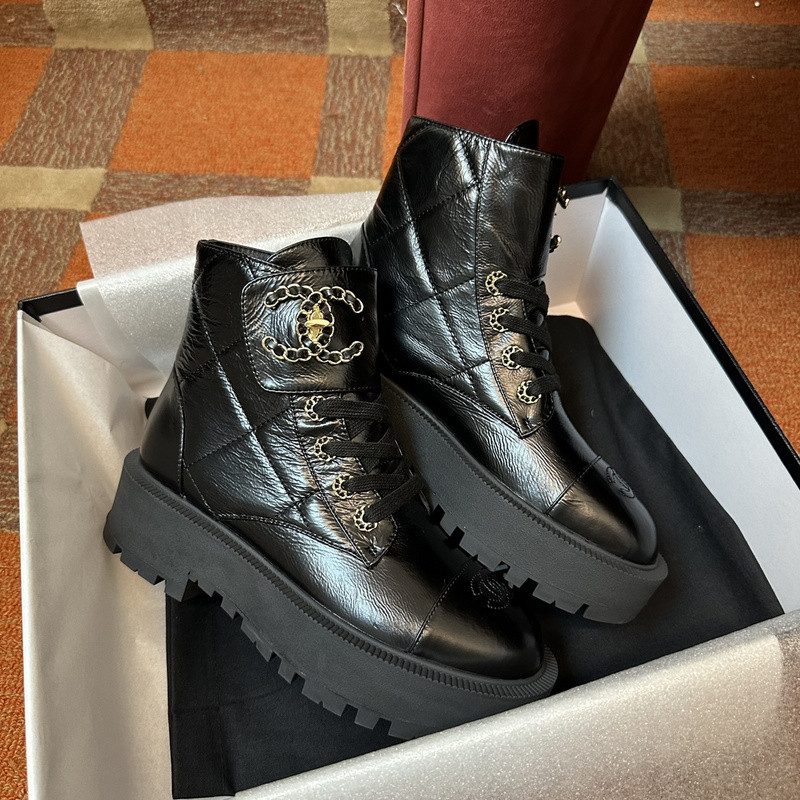 Chanel Sneaker