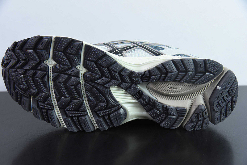 ASICS Gel-Kahana 8 