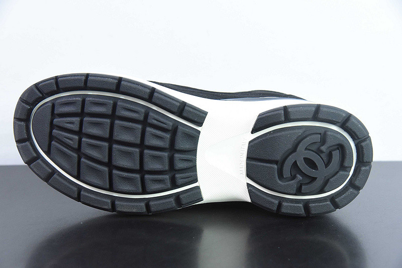 Chanel Sneaker