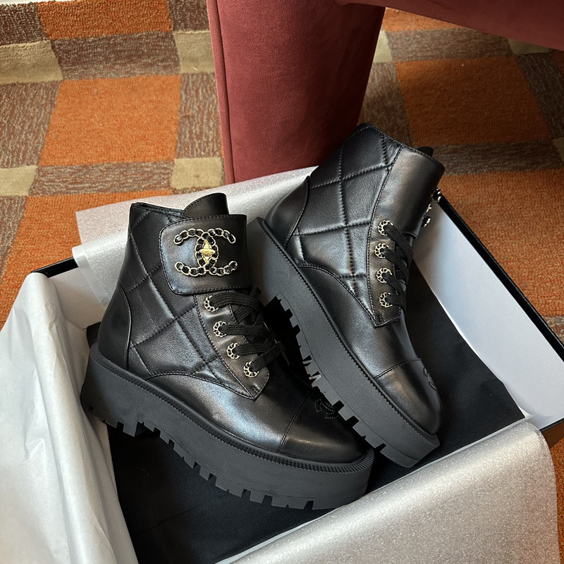 Chanel Sneaker