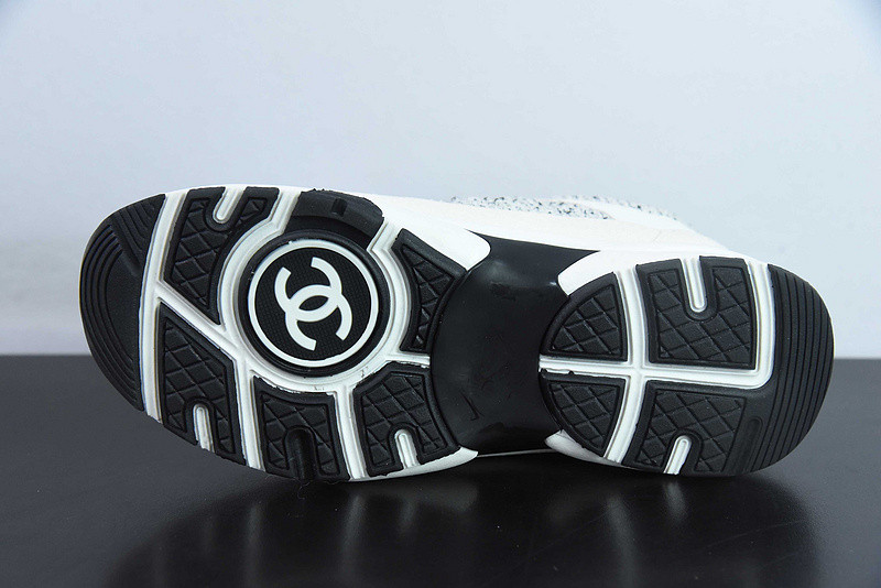 Chanel Sneaker