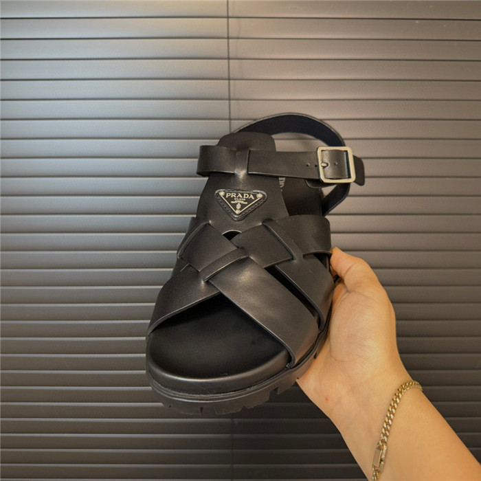 Pra*a sandals