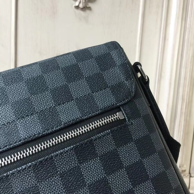 LVT PURSE