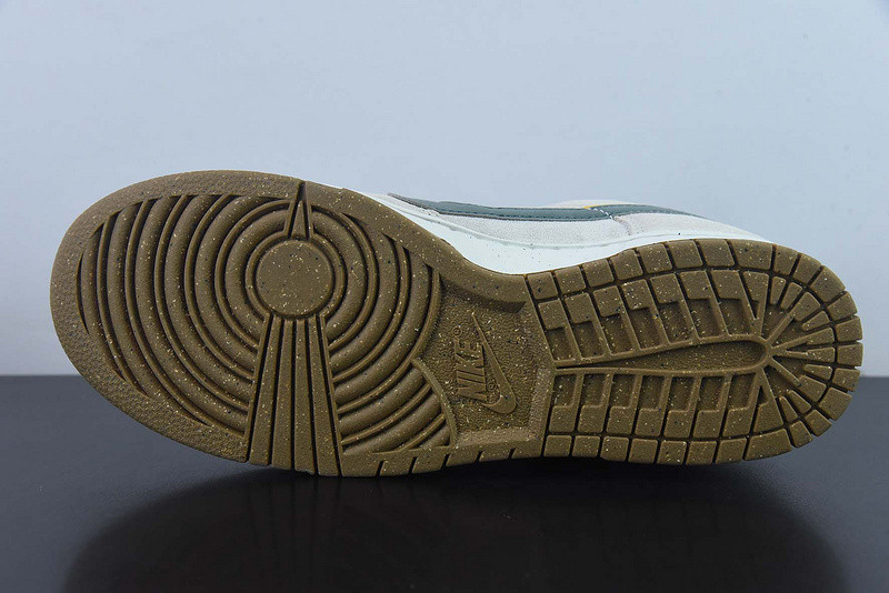 Nike SB Dunk Low "85"