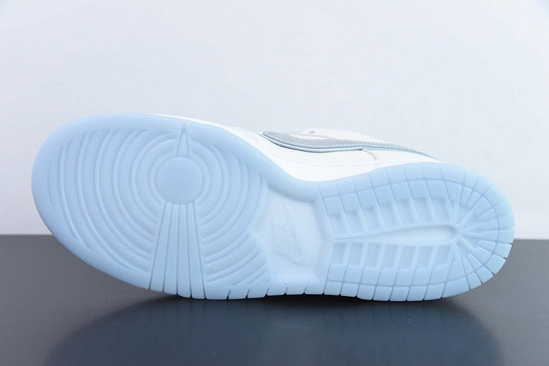 CONCEPTS X NIKE SB DUNK LOW “WHITE LOBSTER” FD8776-100