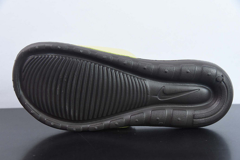 Nike SANDALS