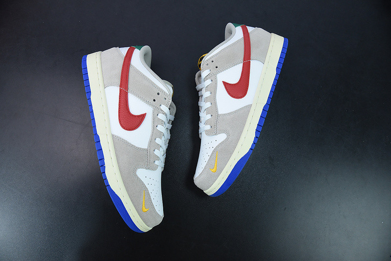 NIKE SB DUNK LOW