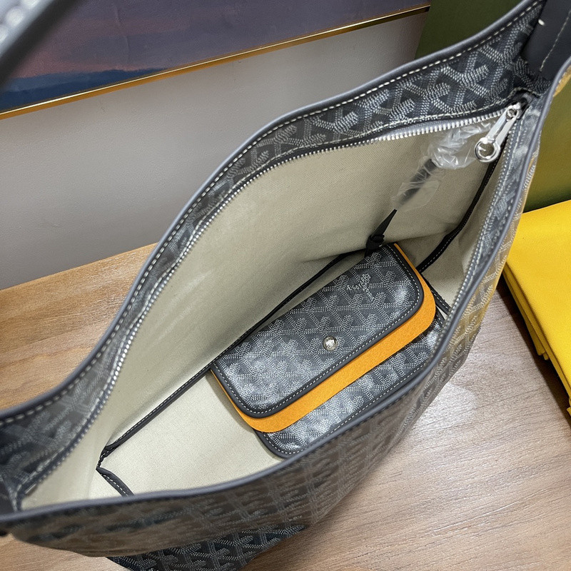 Go*ard purse