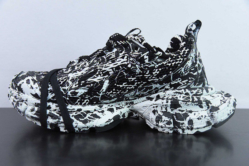 BC 3XL SNEAKER