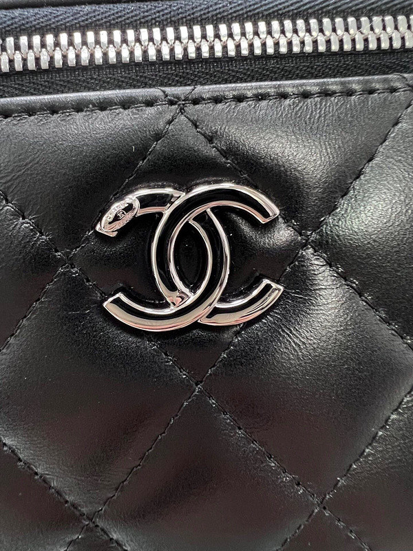 Ch*el purse