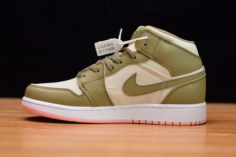 AIR JORDAN 1 MID TROOPER BLEACHED CORAL (GS) 555112-225