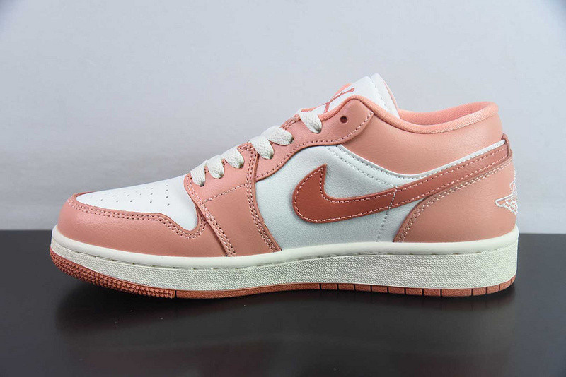 Air Jordan 1 Low 