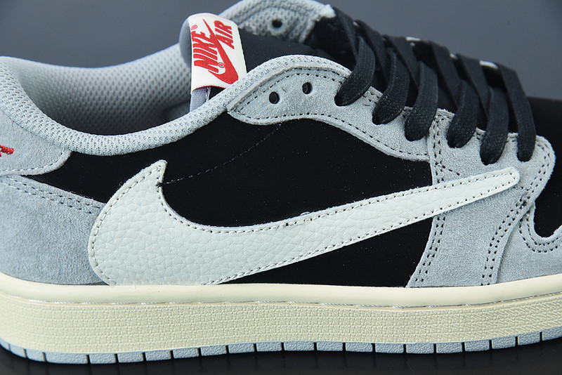 Travis Scott x Air Jordan 1 Low OG DM7866-010