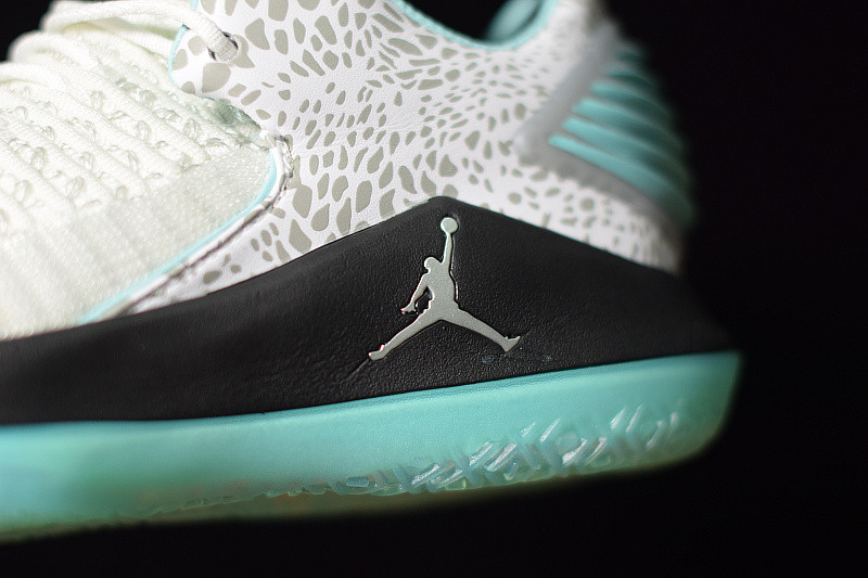 AIR JORDAN 32 LOW PF AH3347-101