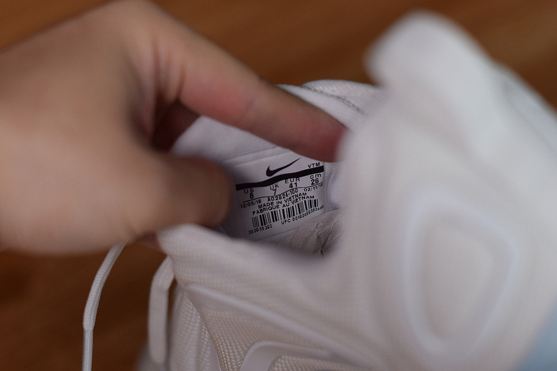 NIKE AIR MAX 720 