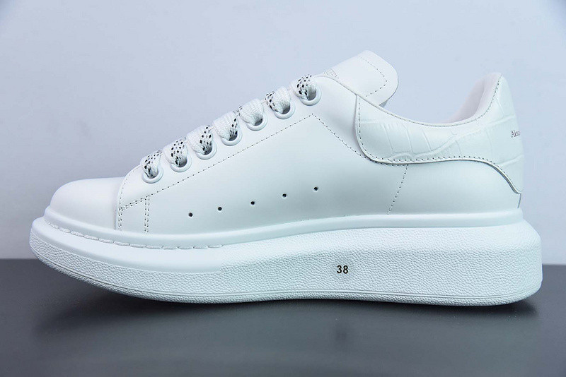 AlexER McEEN SNEAKERS