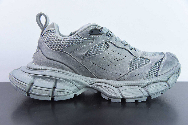 BC XL Sneakers